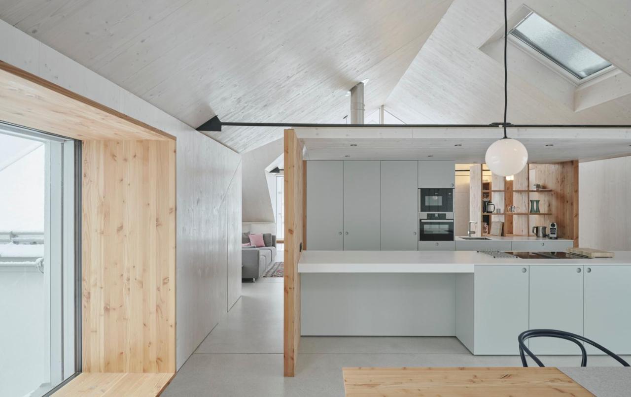 Urban Alpine Penthouse With Lake View Маурах Экстерьер фото